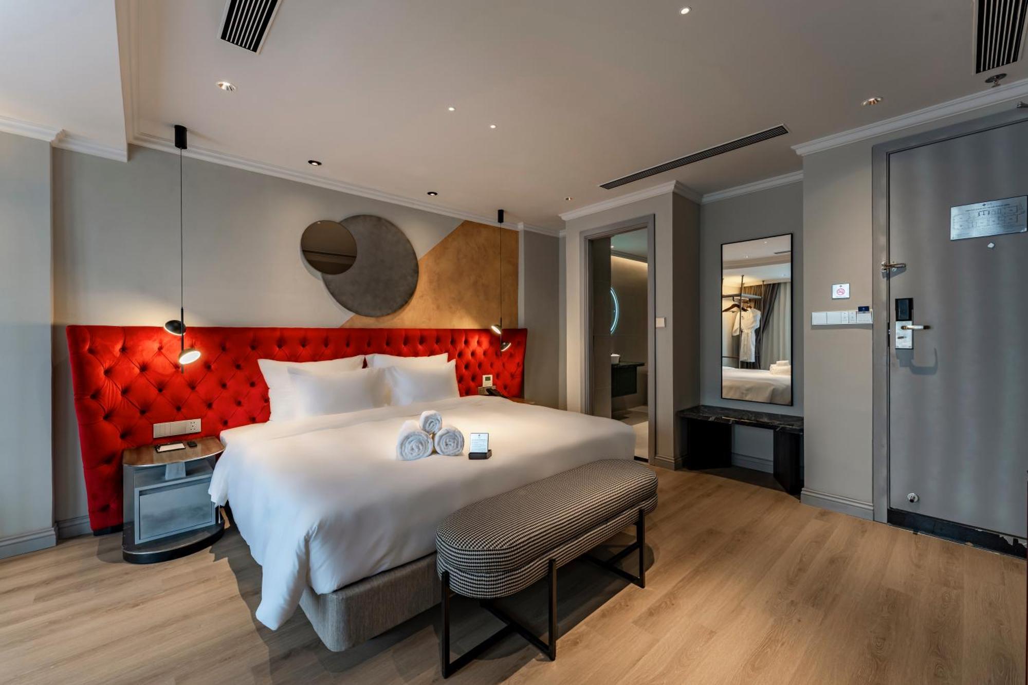 Grand Du Boutique Saigon Hotel 5*